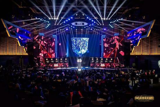 激烈竞争总 激烈竞争总